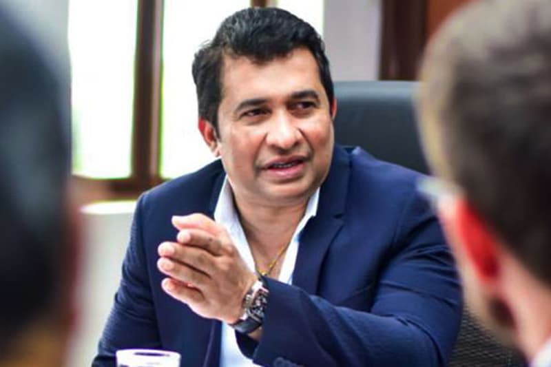 ක්‍රිකට් සමග එල්ලේ ගසන ක්‍රීඩා ඇමති!