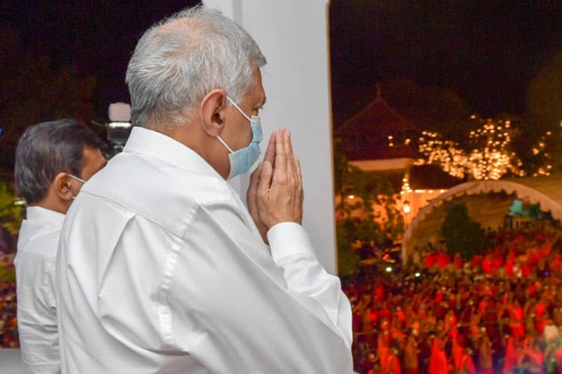 නිර්-දේශපාලනීකරණය, ප්‍රජාතන්ත්‍ර-හරණය සහ අරගලයේ නව පැතිමාන - (සුමිත් චාමින්ද)
