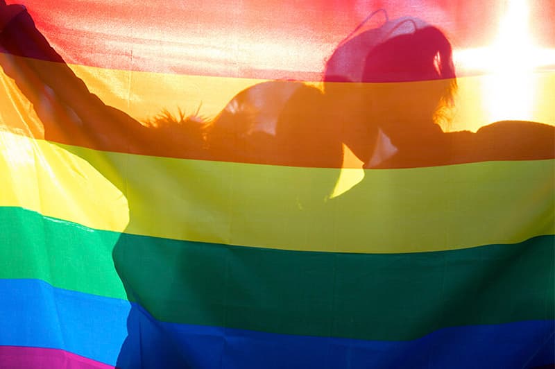 සමරිසි (LGBT+) අයිතිවාසිකම් සඳහා තුනෙන් දෙකකගේ සහාය