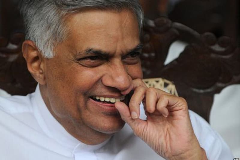 සමාජ නිර්වින්දනය සහ වික්‍රමසිංහගේ ශල්‍ය කර්මය - (සුමිත් චාමින්ද)