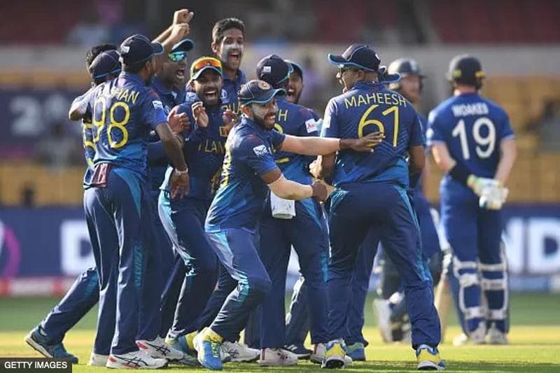 එංගලන්තයට එරෙහිව ශ්‍රී ලංකාවට කඩුලු 08ක විශිෂ්ට ජයක්