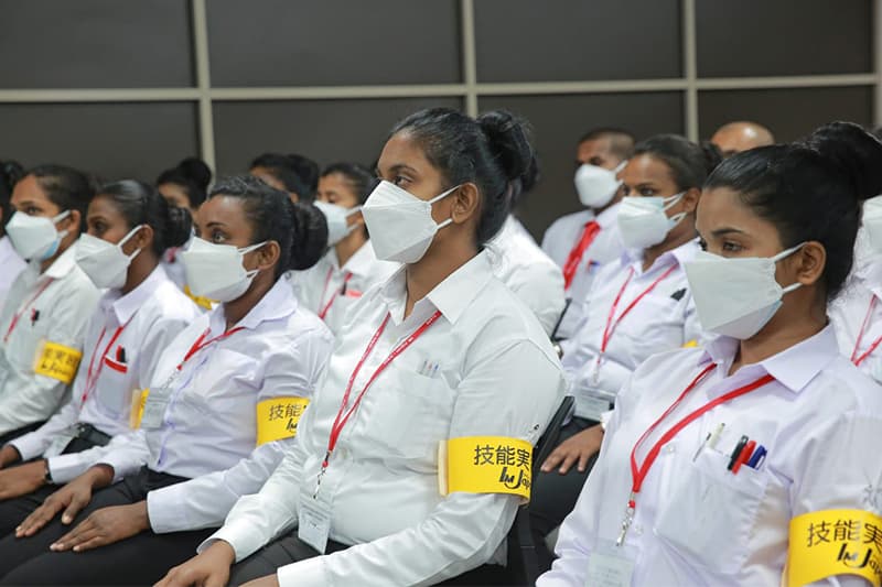 අතරමං නොවී, විශ්වාසයෙන් එතෙර යන මග - (සෝබා කෝලියවංශ)
