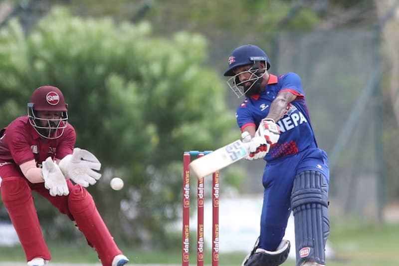 ක්‍රිකට් පිටිය උඩුයටිකුරු කළ හයේ හය