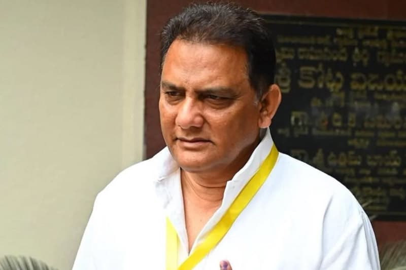 'ක්‍රිකට් ක්‍රීඩා කිරීම ගැන මම කනගාටු වෙනවා' - හිටපු ඉන්දියා නායක අසරුදීන්