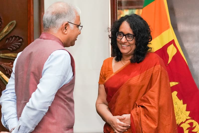 ඉන්දීය මහ කොමසාරිස් සහ අගමැති හරිනි අතර හමුවක්