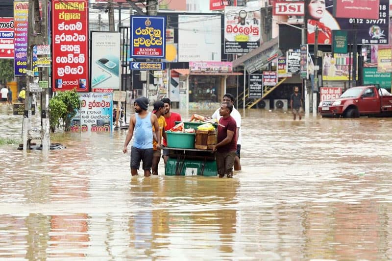 කැලණි පන්සල අසල ගංවතුර වේල්ල ජල මට්ටමේ උපරිම මට්ටමට
