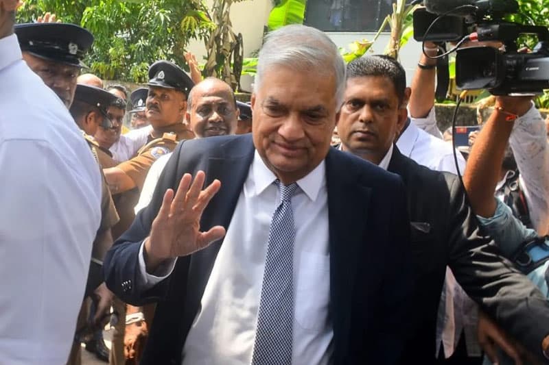 ලන්ඩන් ගිහින් රනිල් ගැන හොයපු CID කණ්ඩායම නීතිපති හමුවෙයි