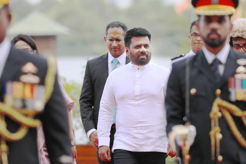'වපුලේ මකර දත්‍ ය - පල ලැබී ඇත්තේ හෝහපුටුවන් ය' - දින සීය ගැන චරිතගෙන් විග්‍රහයක්