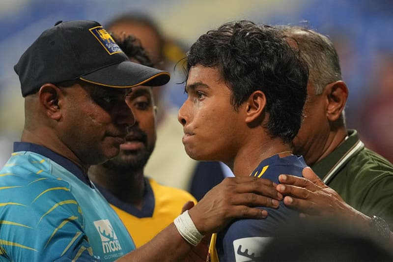 දුනිත්ගේ පියාගේ වියෝව ගැන ලොව පුරා ක්‍රිකට් ක්‍රීඩකයන් රැසක් සංවේදී වෙයි