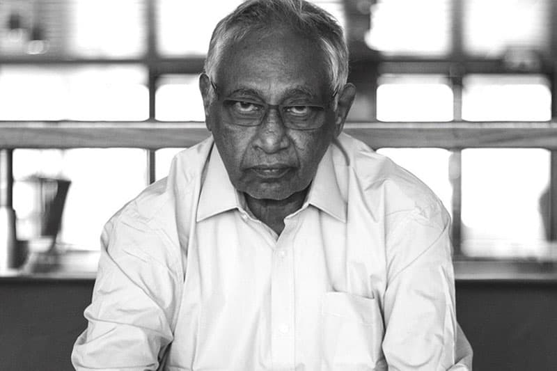 ත්‍රී’මලයේ සිසුන් පස්දෙනාගේ ඝාතනය : වෛද්‍ය මනෝහරන් තාත්තා යුක්තිය නොලබාම මියයයි !