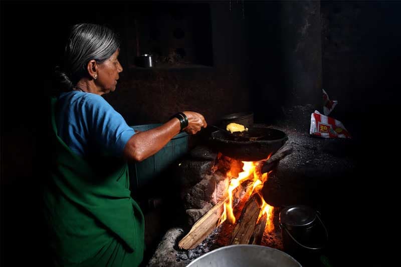රාක්ෂාව (29 කොටස) : ළිපත් පූජනීය වස්තුවක් | ඉන්දු පෙරේරා