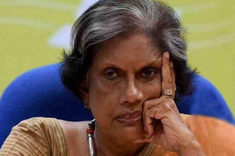 වෘත්තීමය රාජ්‍ය සේවයේ බිඳවැටීම ගැන චන්ද්‍රිකා දැඩි කණස්සල්ලෙන්