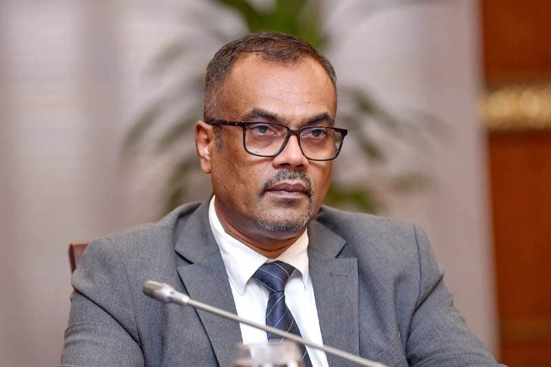 රේගු බදු සෙල්ලම 2028 සිට කඩුල්ලෙන් කඩුල්ලට වෙනස් වෙයි: දේශීය නිෂ්පාදකයන්ට අලුත් රැකවරණයක්!