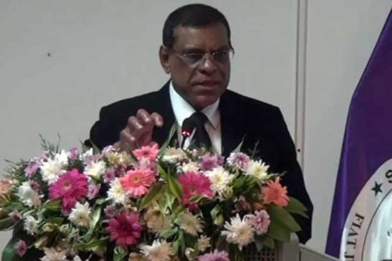 'අධිකරණය දුර්වල වුණොත් රටක් විනාශ වෙන්නේ සුනාමියකටත් වඩා වේගයෙන්!' - අගවිනිසුරුගෙන් නව මහේස්ත්‍රාත්වරුන්ට සැර අවවාදයක්