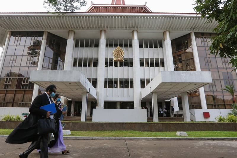 අධිකරණයේ අර්බුදය: අනුර, ඉතිහාසයේ කළු පැල්ලමක් වෙන්න එපා!