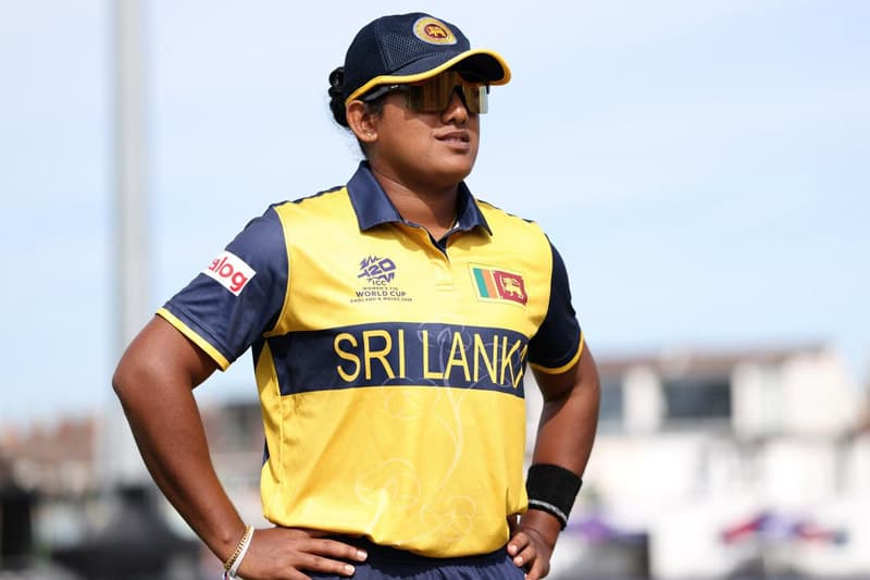 චමරිගෙන් ලෝක වාර්තාවක්: ලකුණු 5ට කඩුලු 7ක් සමග ඓතිහාසික ජයක්