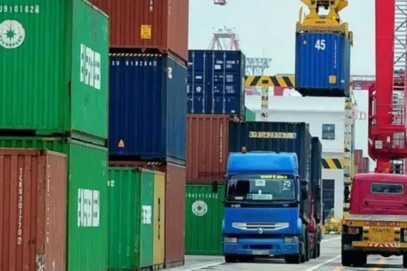 කොළඹ වරායේ සැක කන්ටේනරයක් ගැන පරීක්ෂණ