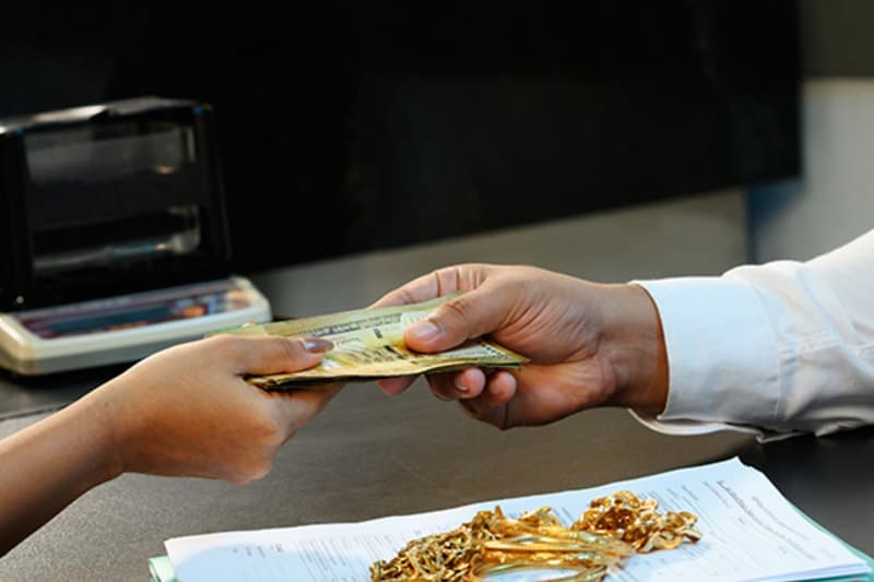 රත්තරන් උකස් අර්බුදය සහ මහ බැංකුවේ 70% සීමාවේ ඇත්ත කතාව