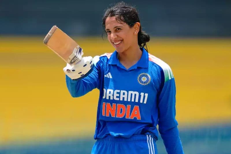 ඉන්දියාවේ මන්දානා ඉතිහාසය අලුතින් ලියයි: කාන්තා T20 වැඩිම ලකුණුලාභිනිය වෙයි !