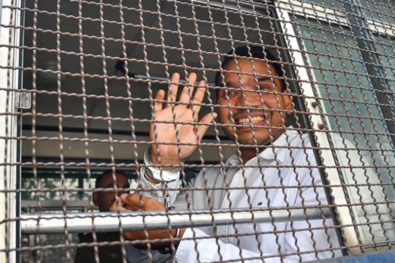 අධිකරණ දෙකක නඩු පටලැවිල්ලක්: නාමල් රාජපක්ෂ යළිත් රක්ෂිත බන්ධනාගාරයට