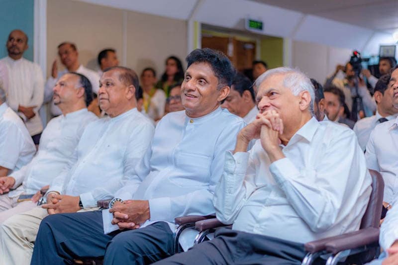 සජිත්–රනිල් සන්ධානයෙන් ඔබ්බට: පැරණි පක්ෂ දේශපාලනය ජනතාවට සමීප කිරීමේ අභියෝගය | Athulasiri Samarakoon