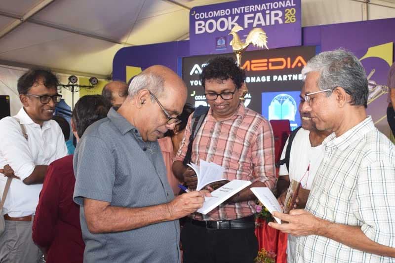 තිලක් සේනාසිංහගේ අලුත්ම කෘතියෙන් පැරණි මතවලට විදු ඇසක්