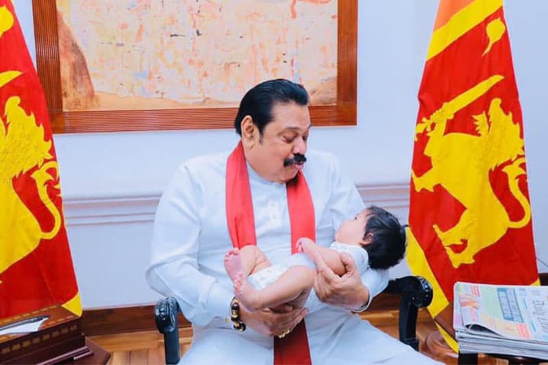 ඉතිහාසය අනිවාර්ය විෂයක තත්වයෙන් වෙනස් කිරීමේ දේශපාලනය | අජිත් පැරකුම් ජයසිංහ