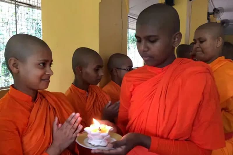 ලංකාවේ භික්ෂුණී සාසනයේ අයිතිවාසිකම් නැවත ලබා දෙන ඓතිහාසික තීන්දුවක්