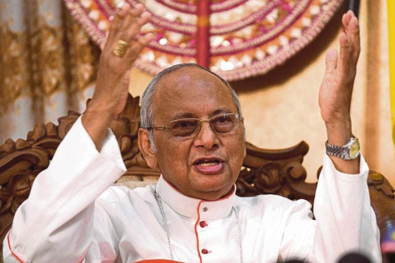 'අපේ රට වනචාරි යුගයකට ගෙනියන්න ඉඩ දෙන්න බැහැ' - කාදිනල් හිමිගෙන් ගෝරනාඩුවක් !