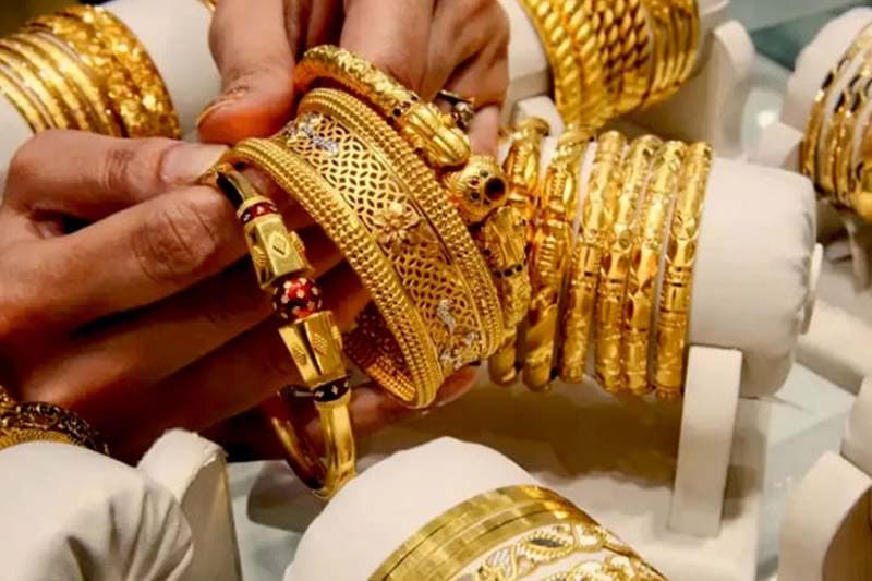 මෙරට රන් මිල වාර්තාගත ලෙස ඉහළට - කැරට් 24 රන් පවුමක් රුපියල් ලක්ෂ 4 ඉක්මවයි
