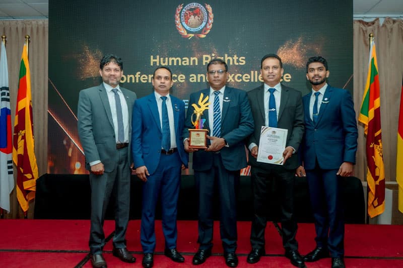 හොඳම නවෝත්පාදන සහිත ඩ්‍රෝන ටෙක් තාක්ෂණික සම්මානය IGAS ආයතනයට