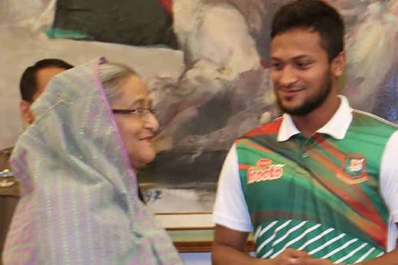 නෙරපා දැමූ අගමැතිනියගේ උපන්දිනයට සුබ පැතීමෙන් ෂකිබ් අල් හසන් ට රට වෙනුවෙන් ක්‍රීඩා කිරීමේ දොරටු වැසේ