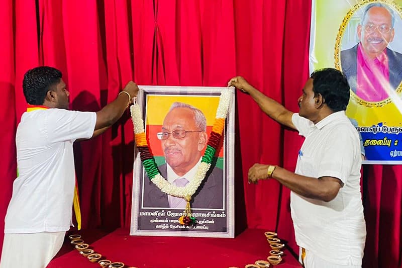 විසි අවුරුද්දකට ඉහත දෙමළ මන්ත්‍රී ඝාතනයකට විරුද්ධව මඩකලපුවේ පෙළපාලි