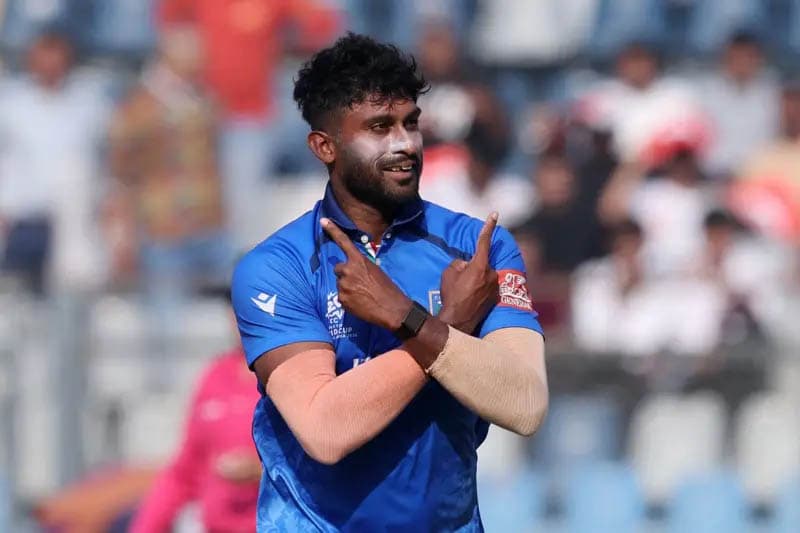ක්‍රිශාන් කළුගමගේ: පීට්සා පිටිගුලියෙන් සහ දඟ පන්දුවෙන් පෙලහර පාන ඉතාලි ක්‍රිකට් කණ්ඩායමේ ශ්‍රී ලාංකික ක්‍රීඩකයා