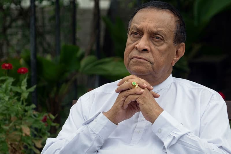 කරු ජයසූරිය අද උපන්දිනය සමරයි: ශ්‍රී ලංකා දේශපාලනයට ආදර්ශමත් සලකුණක්