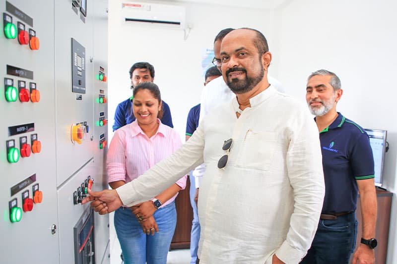 සූර්යබල විදුලි ව්‍යාපෘති කෙරෙහි ආන්ඩුවේ උනන්දුව ගැන බලශක්ති අමාත්‍යවරයා පැහැදිලි කරයි