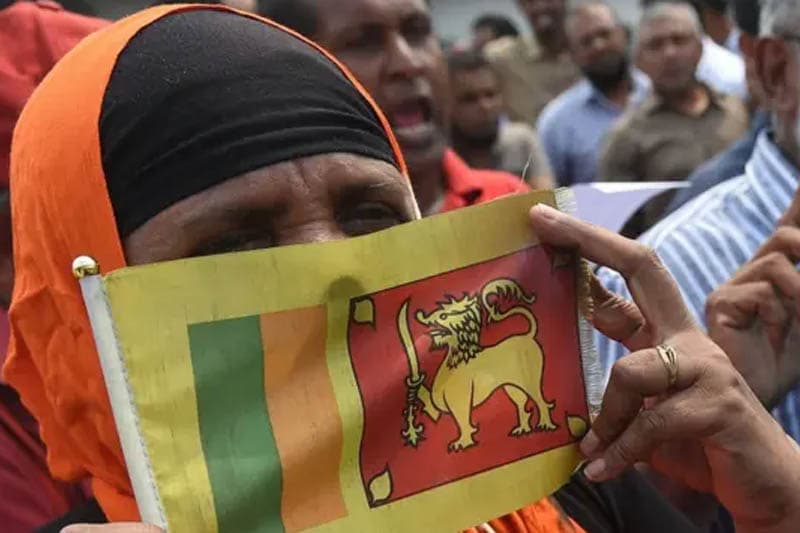 නුගේගොඩින් ත්‍රි‘මලේ යන ගමන නතර කළ යුතුය | කුසල් පෙරේරා