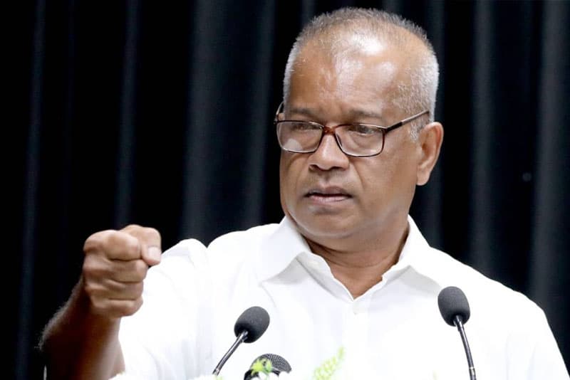 'අවුල් ජාලය ලිහන්න ගොවියනුත් වෙනස් වෙන්න ඕනෑ': වී පිරිවැයට 30%ක ලාභයක් තබා සහතික මිල තීරණය කරන බව ලාල්කාන්ත කියයි!