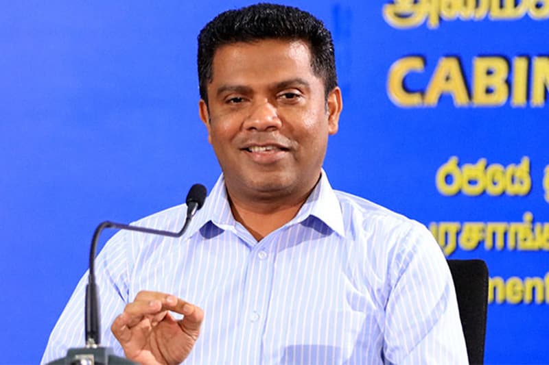 තෙල් මිල ගැන ඇමැතිගෙන් ප්‍රතිවිරෝධී උත්තර