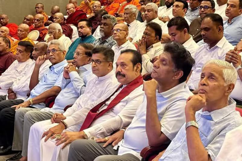 විපක්ෂයේ පුළුල් පෙරමුණක් ගැන ඉඟියක් ! - සජිත් 'මහ මොළකරු' සොයා ගම්මන්පිලගේ උත්සවයට යයි !