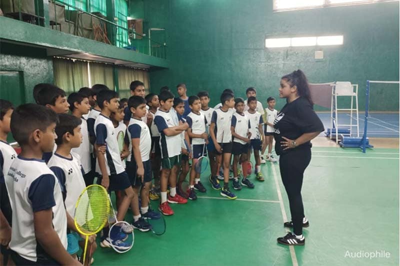 කැනඩාවේ ජනප්‍රිය බැඩ්මින්ටන් පුහුණුකාරිනියගෙන් ක්‍රීඩකයන්ට සාර්ථක පුහුණුවක්