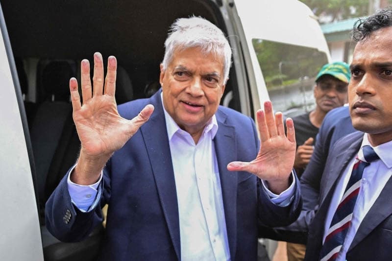 රනිල්ගේ නඩුව නීතිපති අතට! - ලන්ඩන් ගිය වාහනවලට බ්‍රිතාන්‍ය රජය ගෙවූ රහස් ලියවිල්ලක් අධිකරණයට