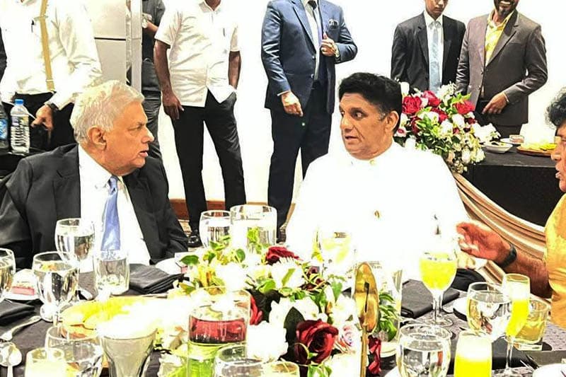 රනිල් සහ සජිත් අතර හමුවක්