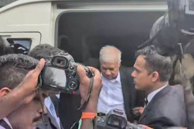 හිටපු ජනාධිපති රනිල් වික්‍රමසිංහ CID අත්අඩංගුවට