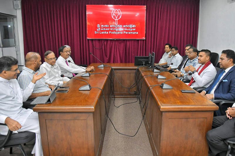 විපක්ෂයේ පක්ෂ හතරක් පොහොට්ටුව සමග විශේෂ සාකච්ඡාවක !