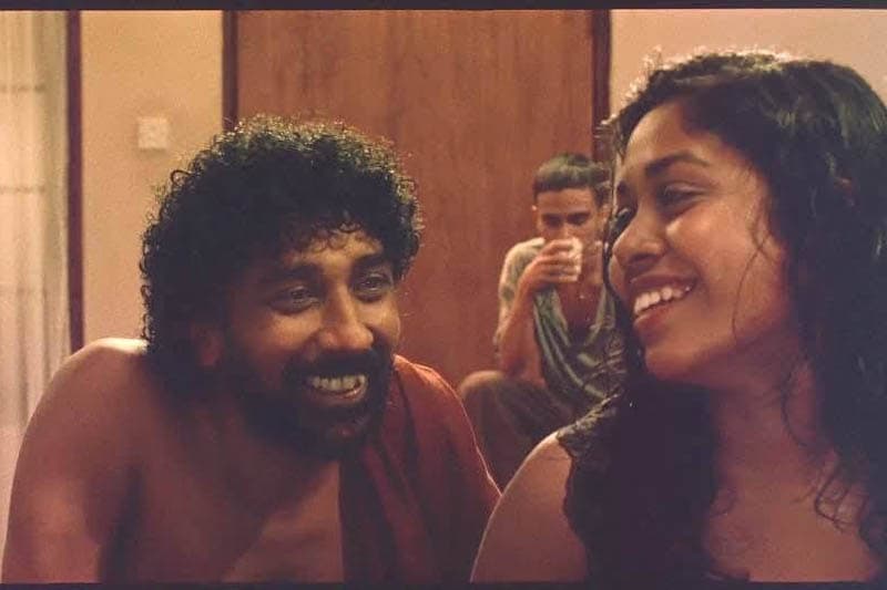සඳ එළිය දඩයම් කරන්නේ කාව ද? | faculty of sex