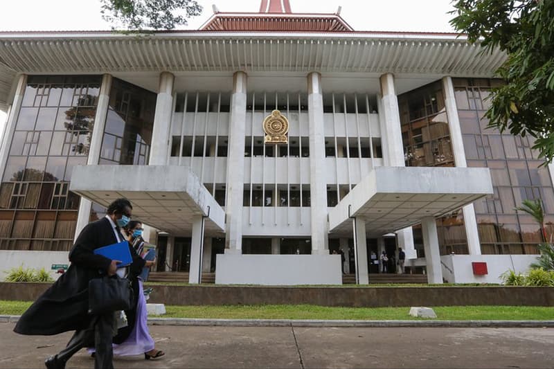අධිකරණය තුළදී ප්‍රසිද්ධියේ ලැබුණ 'උපන්දින සුබ පැතුම' | Saroj Pathirana