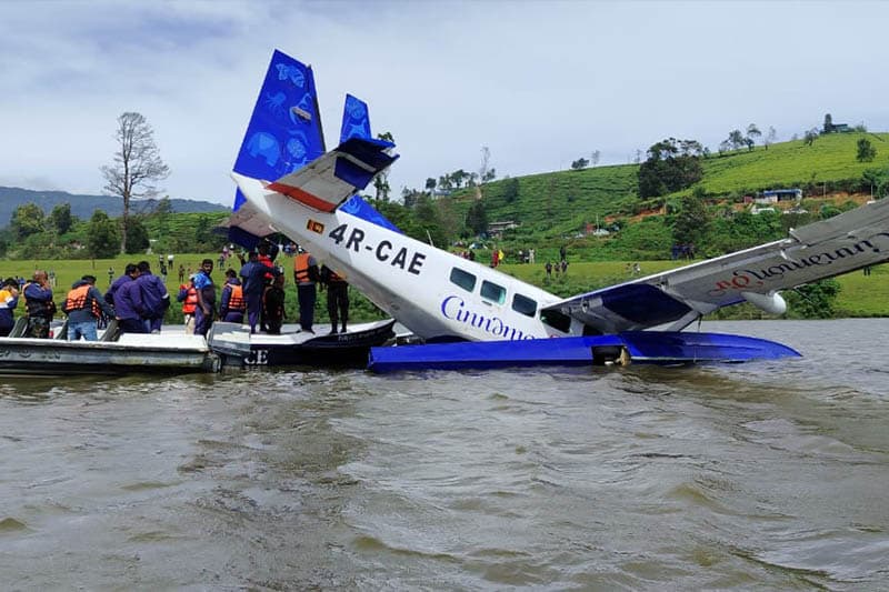 ග්‍රෙගරි වැවට ගොඩබැස්වීමට ගිය 'සිනමන් එයාර්' යානයක් අනතුරට ලක්වෙයි
