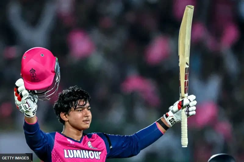 වයිභව් සූර්යවංශි: ක්‍රිකට් ඉතිහාසයේ සහ IPL ඉතිහාසයේ වාර්තා බිඳ දැමූ 14 හැවිරිදි ක්‍රීඩකයා