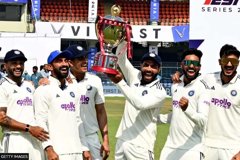 කොදෙව්වන් තරග 2-0කින් පරදවමින් ඉන්දියාව ලෝක වාර්තාවක් සම කරයි